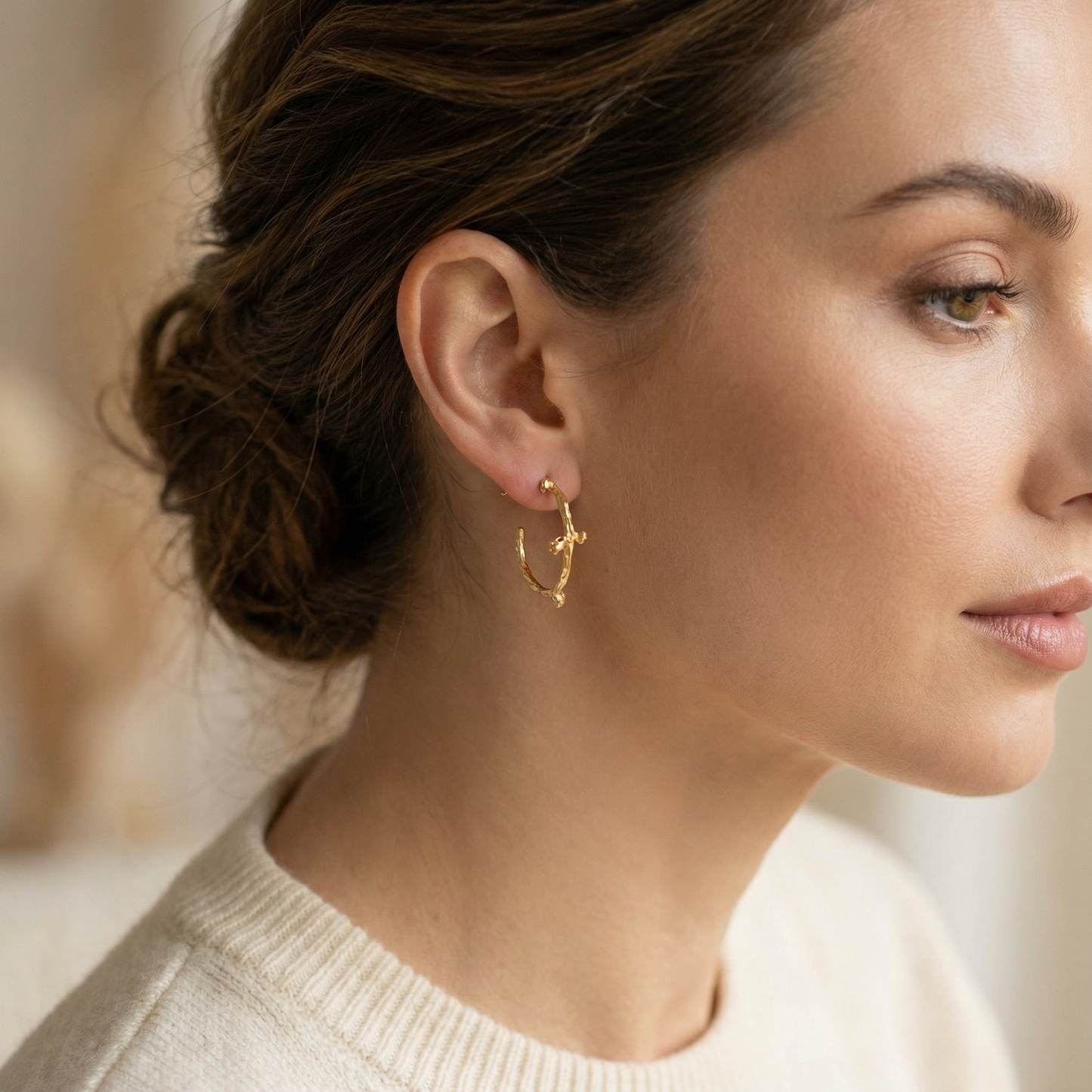 18k Gold Enchanted Buds Hoop Earrings