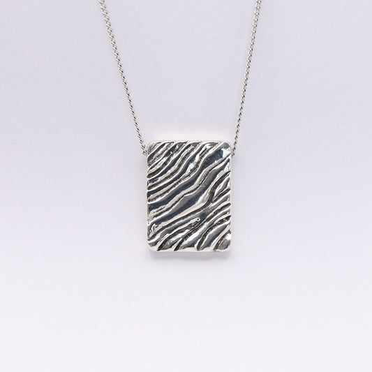 Gents wave necklace