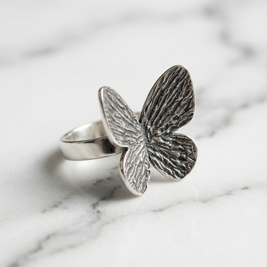 Open Butterfly Oxidized ring