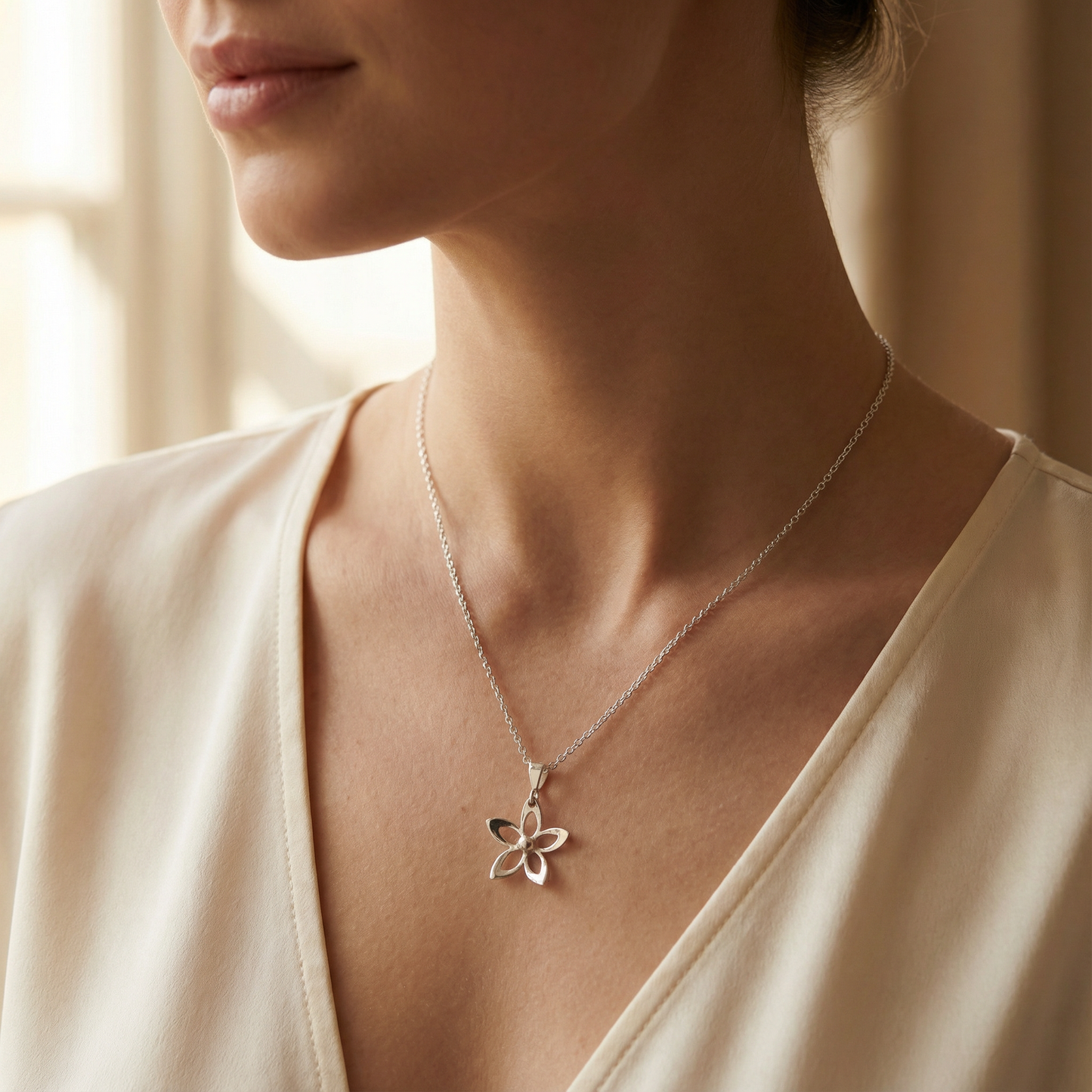 Open Flower Necklace